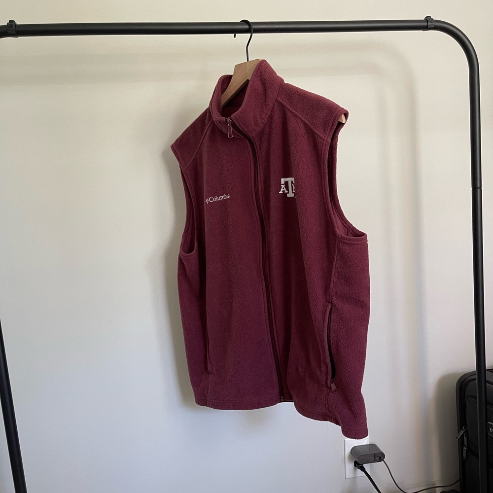Columbia Texas A&M Vest size L